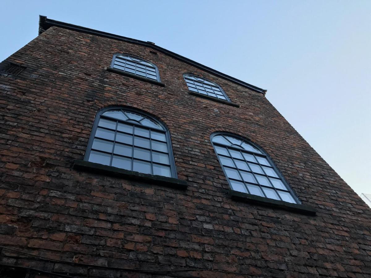 The Lower Gathering - Town Centre - Sleeps Up To 10 Wrexham Exterior photo